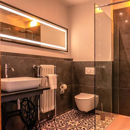 فندق Boutique-hotel Anno 1910 فيرنغروده